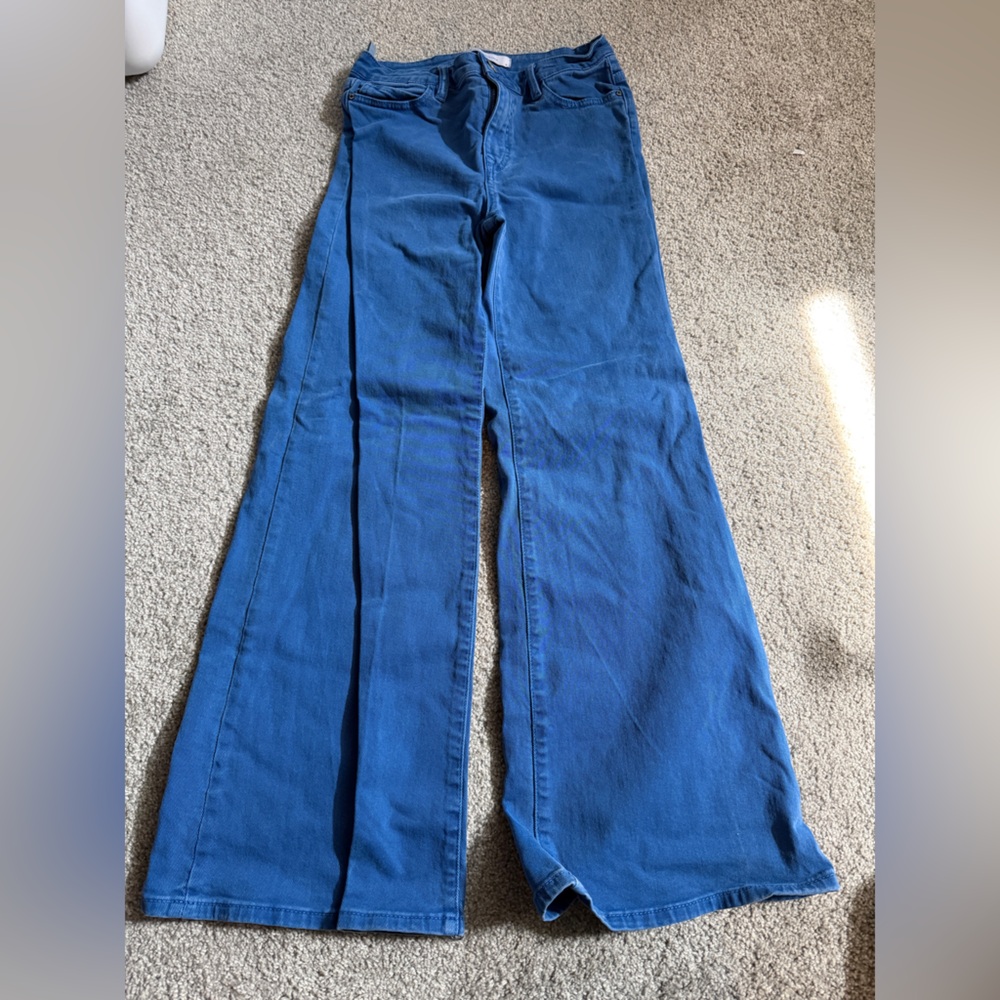 Q2 Women's Vibrant Blue Jeans